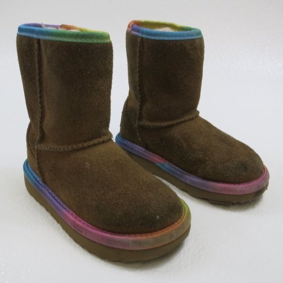 UGG Australia Classic Short Ii Rainbow Toddlers Shoes sz 7 - Picture 1 of 6